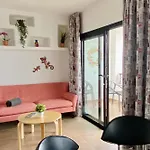 Casa Coral With Sea Views & Ac דירה