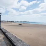 דירה Casa Coral With Sea Views & Ac