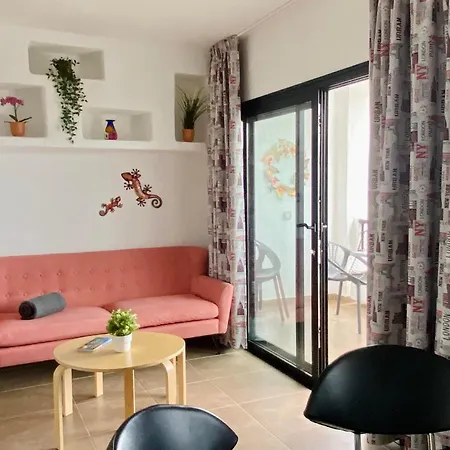 Casa Coral With Sea Views & Ac Puerto del Carmen (Lanzarote)